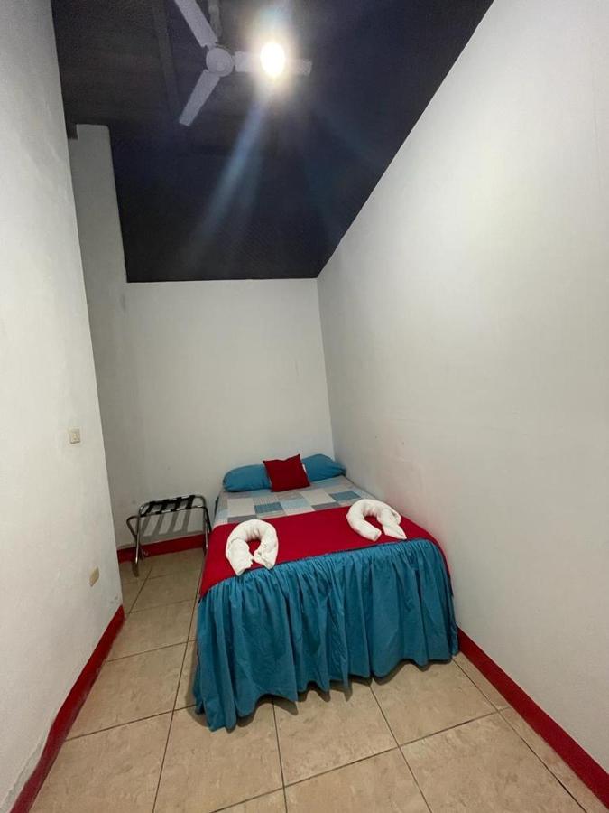 Hostal Blood Moon リオ・ドゥルセ エクステリア 写真